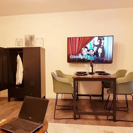 アパート Tolle Im Industrial Style Mit Parkplatz アシャッフェンブルク